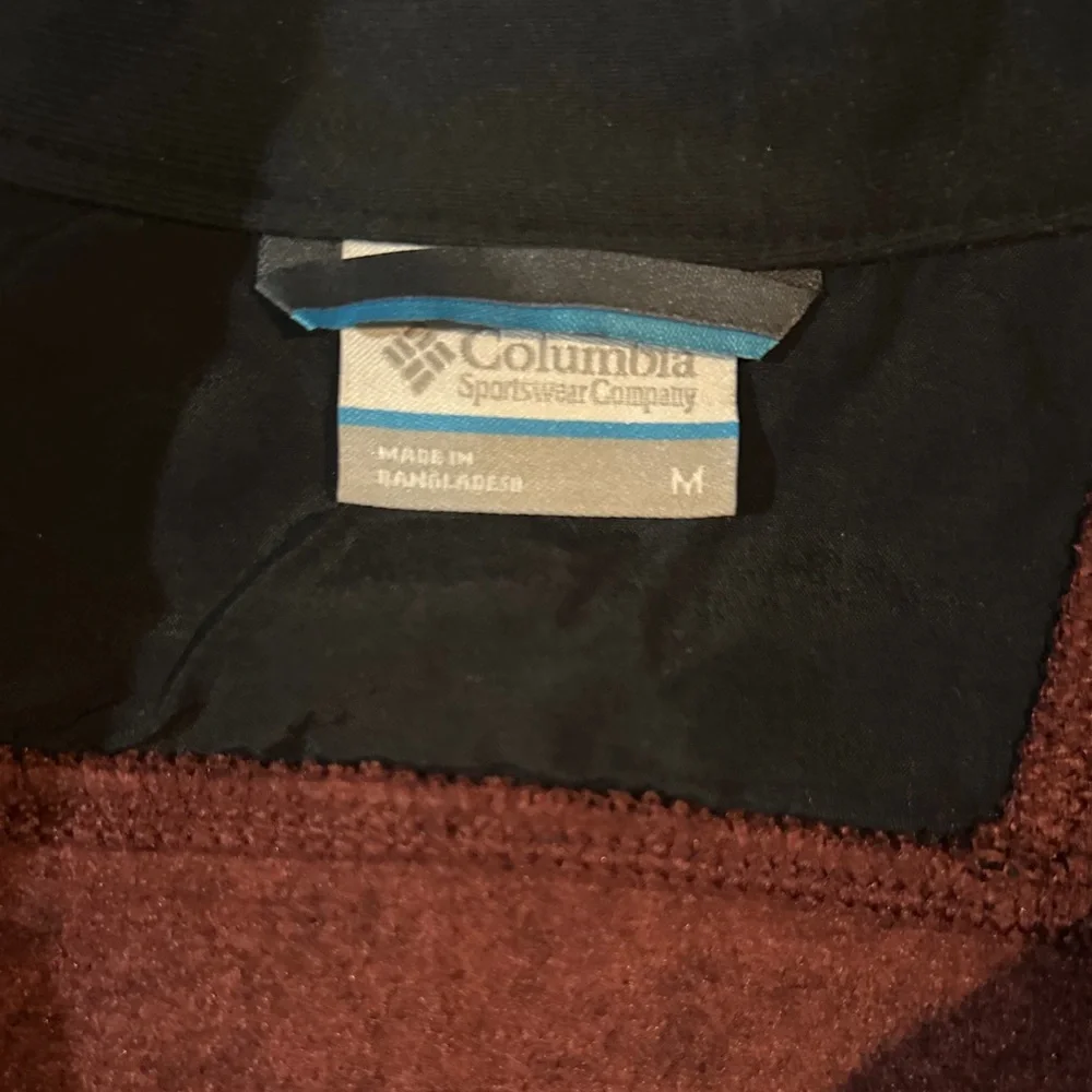 Columbia Men's Burgundy Zip-Up Sweater - Picture 4 of 4